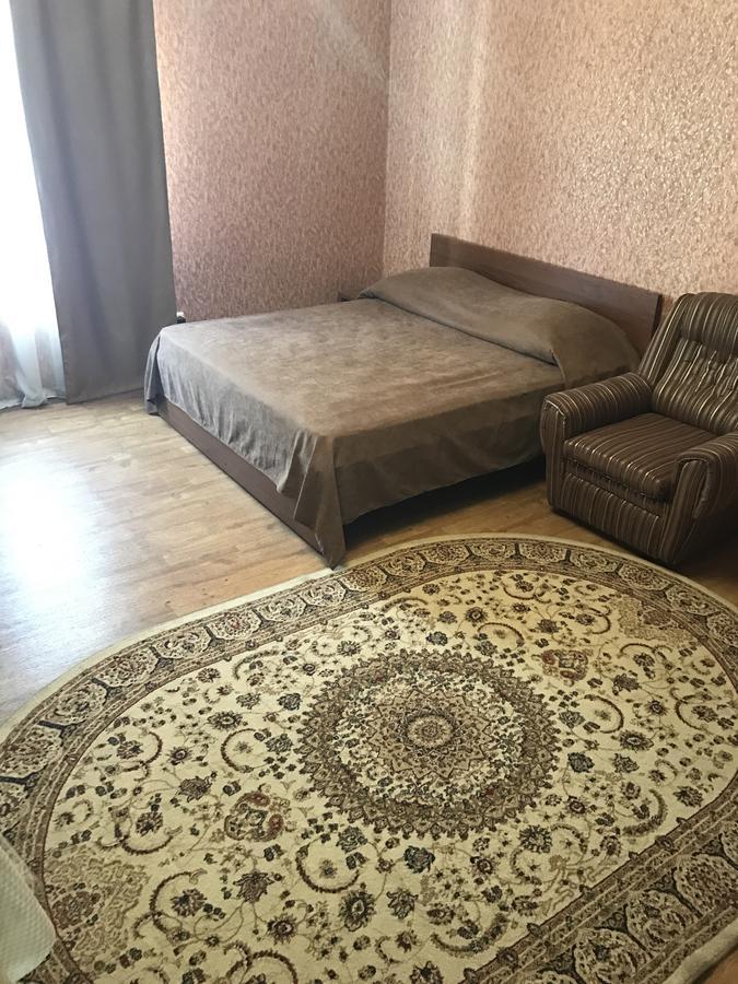 Гостиница Альянс 卡拉甘达 外观 照片